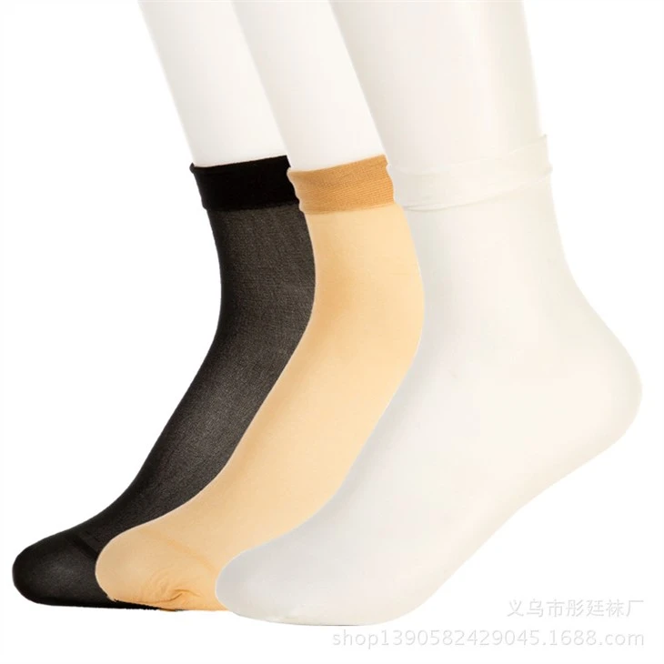 Calzini Di Nylon Per Provare Le Scarpe